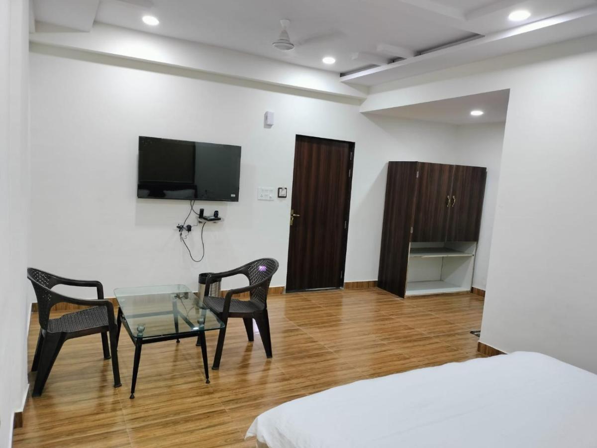 Hotel Satkar International Chhindwara ภายนอก รูปภาพ