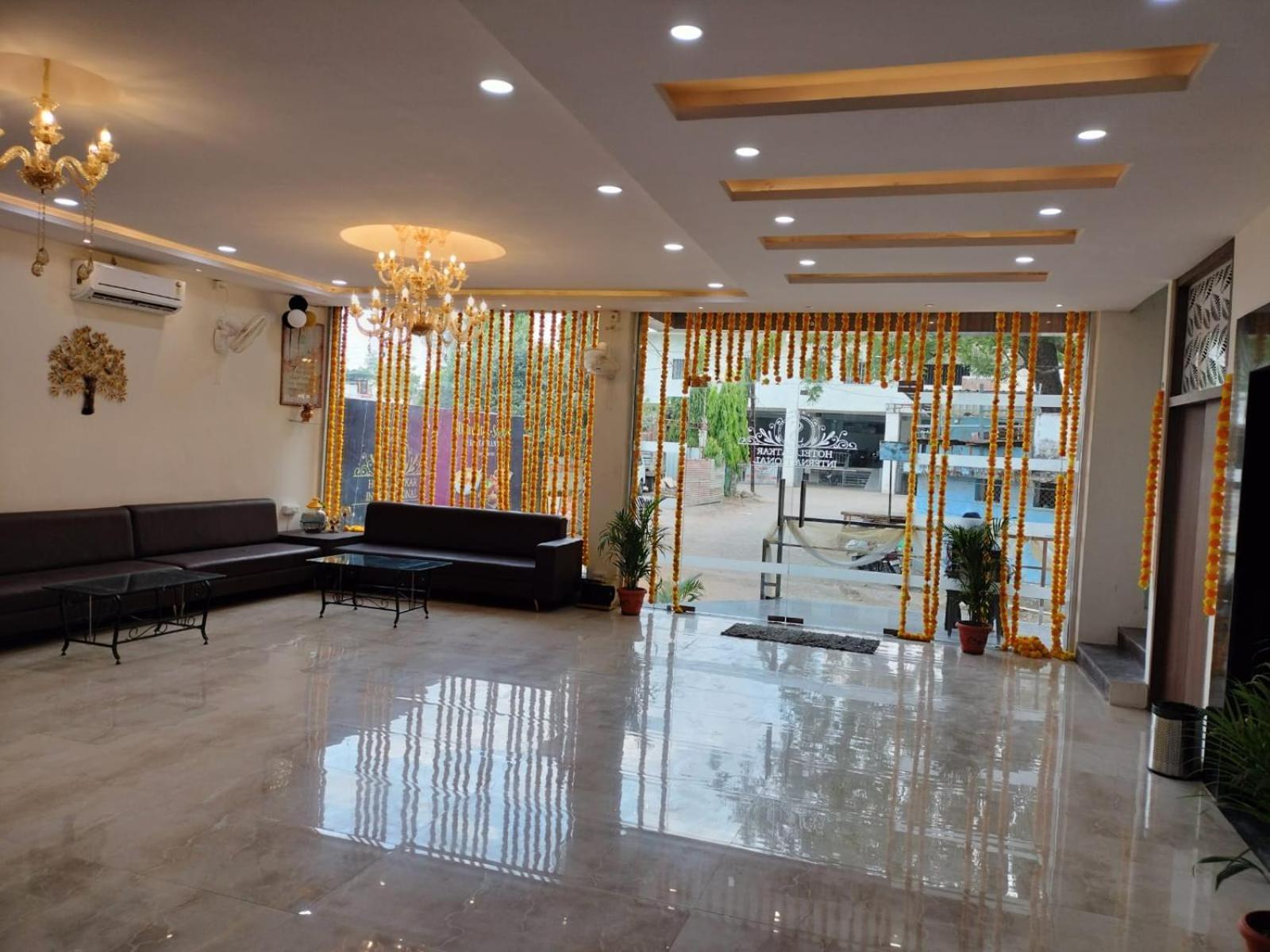 Hotel Satkar International Chhindwara ภายนอก รูปภาพ