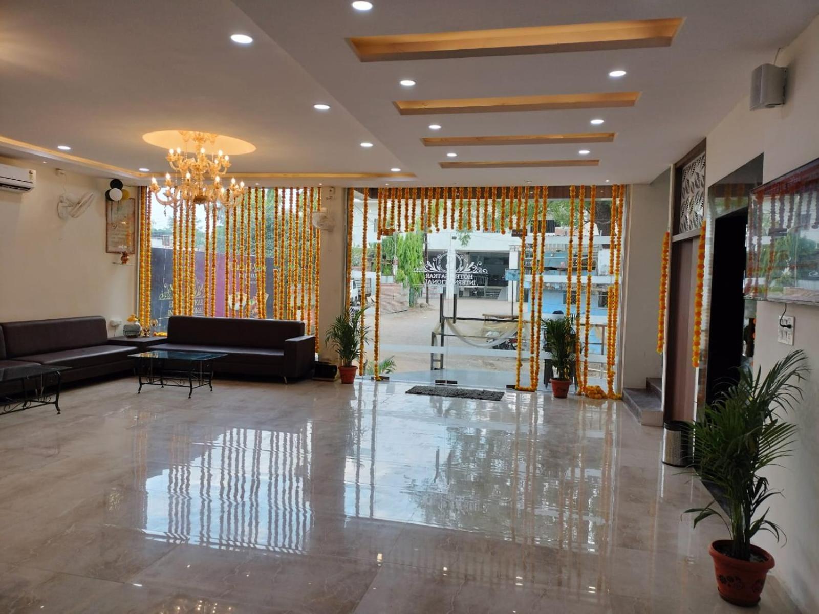 Hotel Satkar International Chhindwara ภายนอก รูปภาพ
